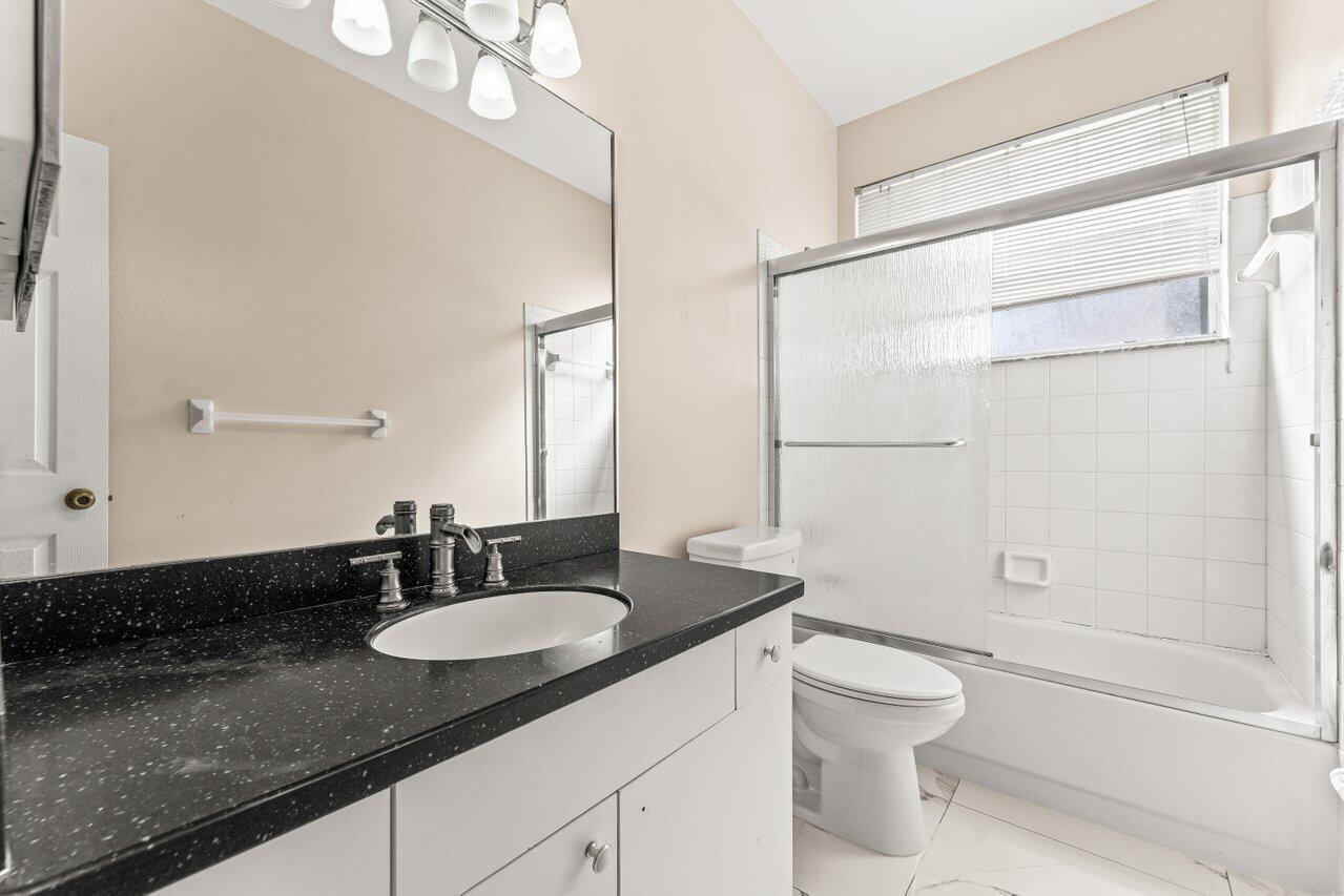 PARKWOOD IX - Residential Lease