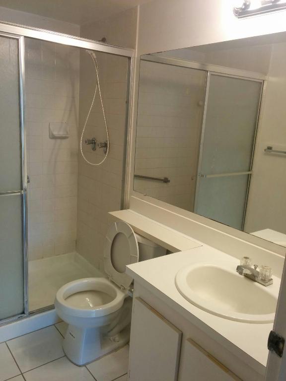 PALM CLUB WEST - Residential