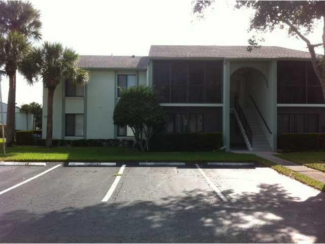 PALM CLUB WEST - Residential