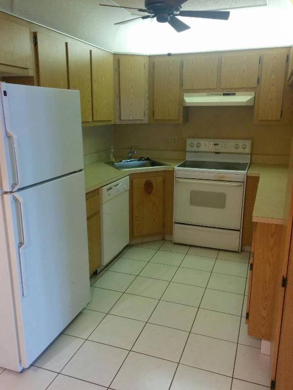 PALM CLUB WEST - Residential