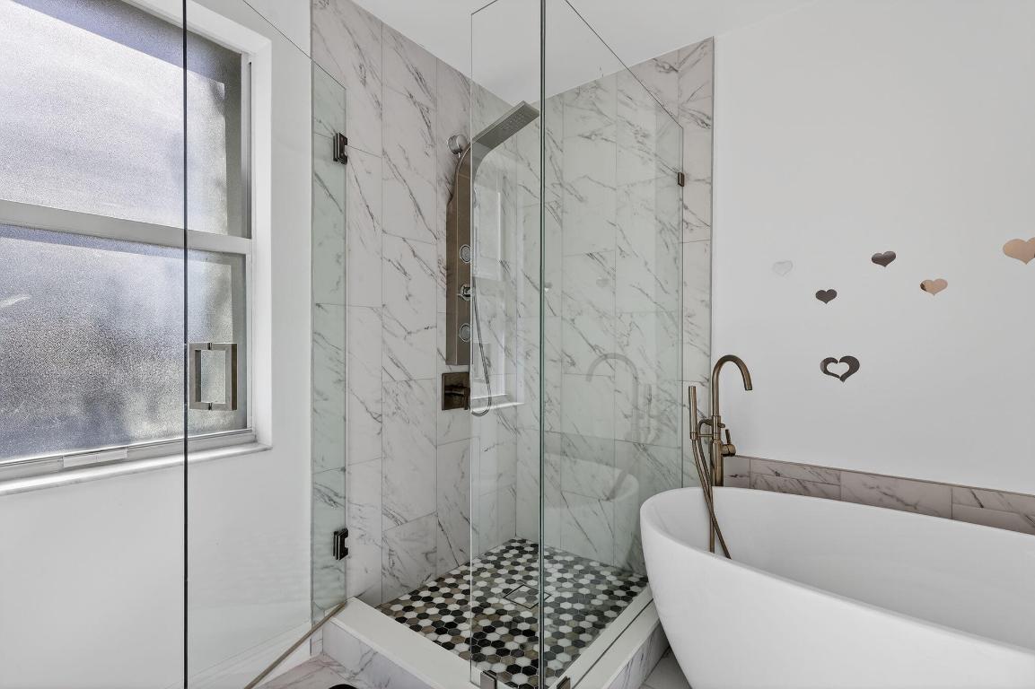 RIVIERA ISLES IV - Residential