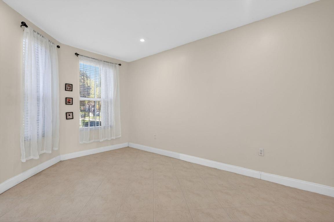 RIVIERA ISLES IV - Residential