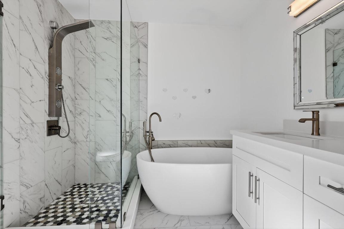 RIVIERA ISLES IV - Residential