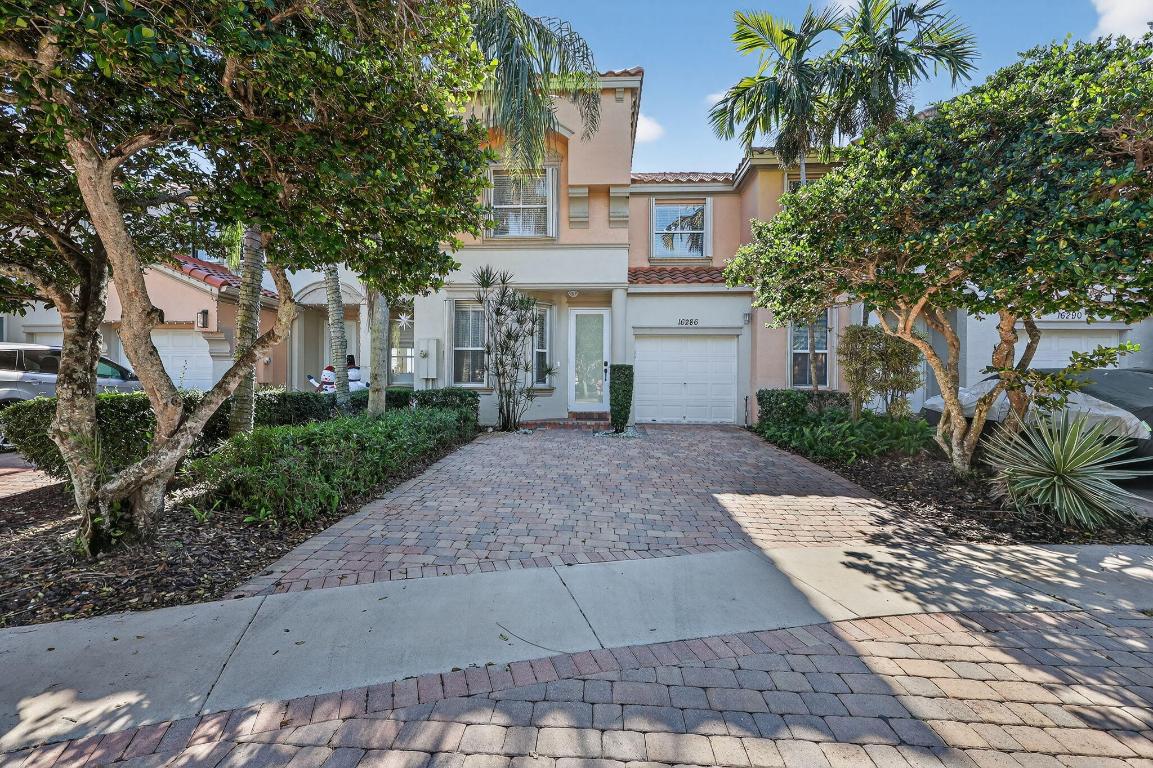 RIVIERA ISLES IV - Residential