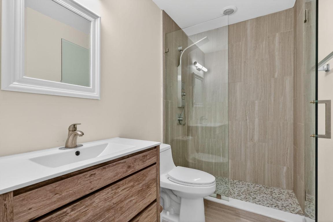 RIVIERA ISLES IV - Residential