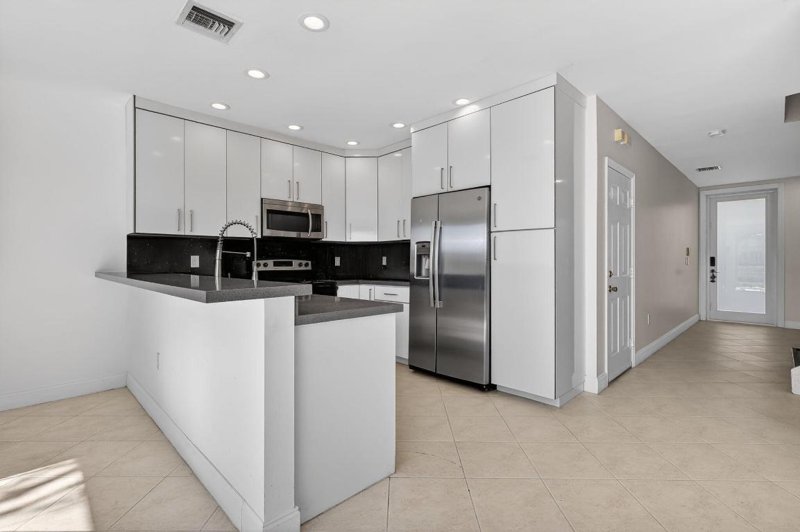 RIVIERA ISLES IV - Residential