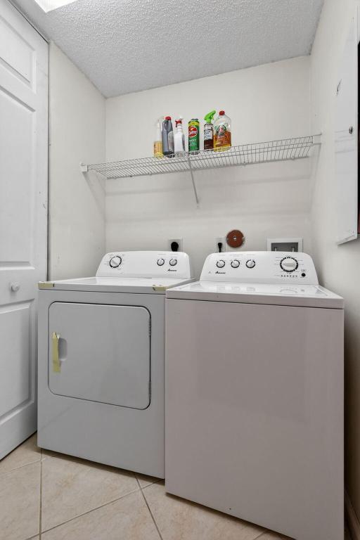 RIVIERA ISLES IV - Residential