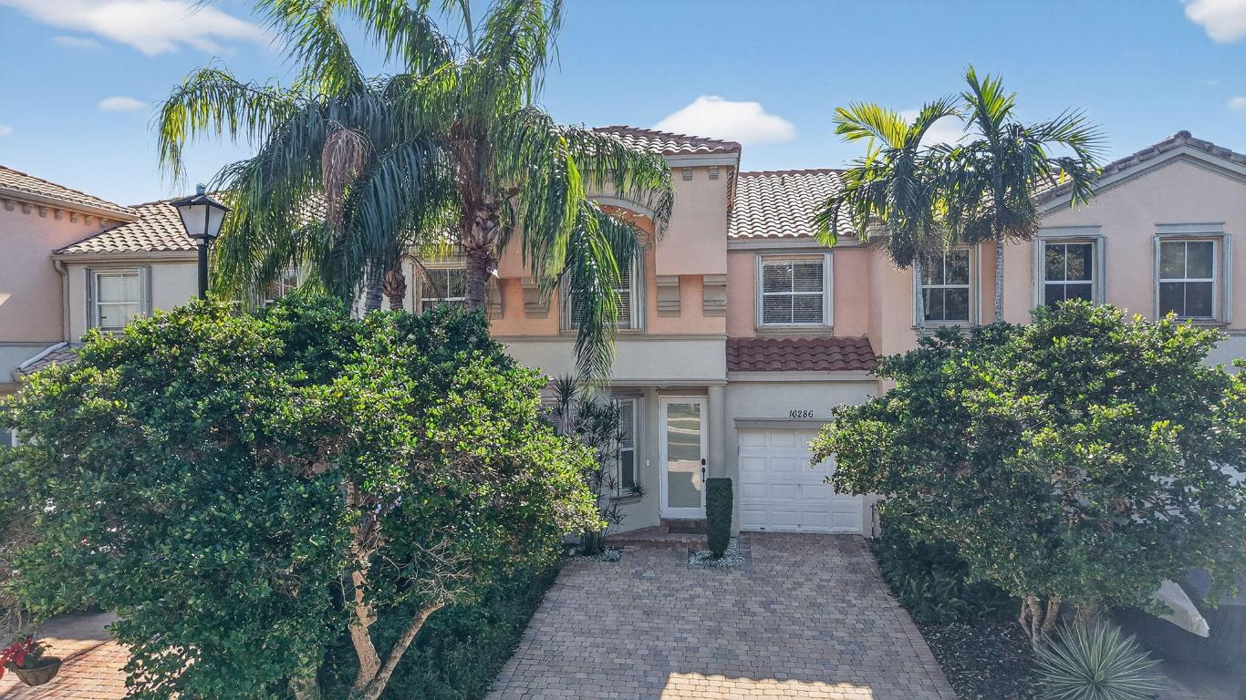 RIVIERA ISLES IV - Residential