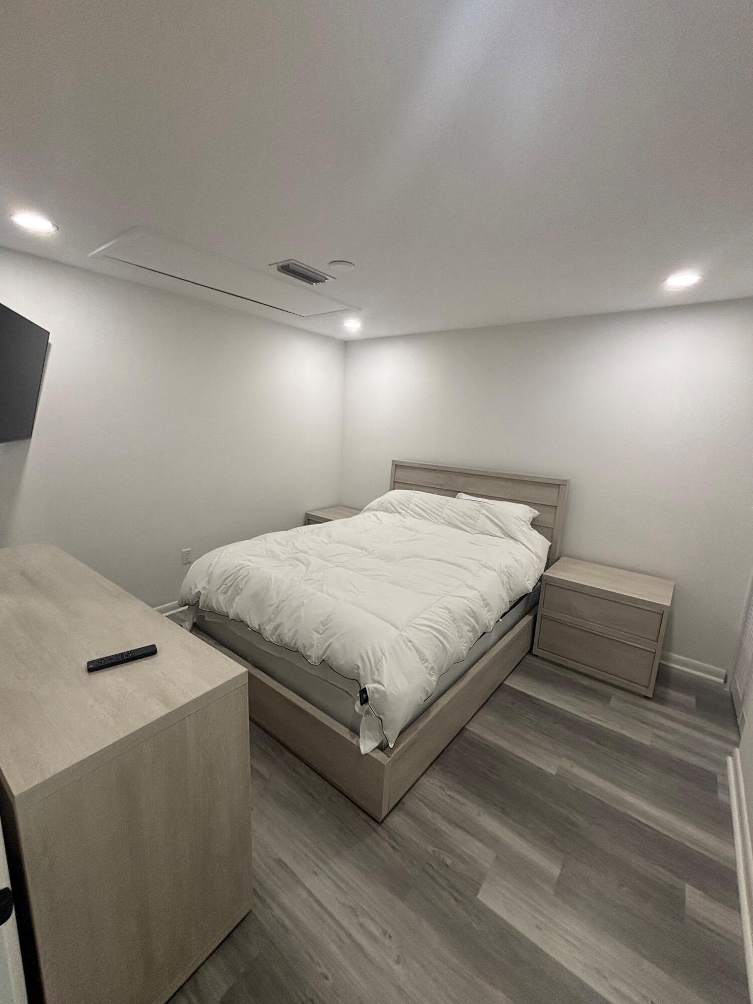 NORTH PALM BEACH VILLAGE OF - Residential Lease