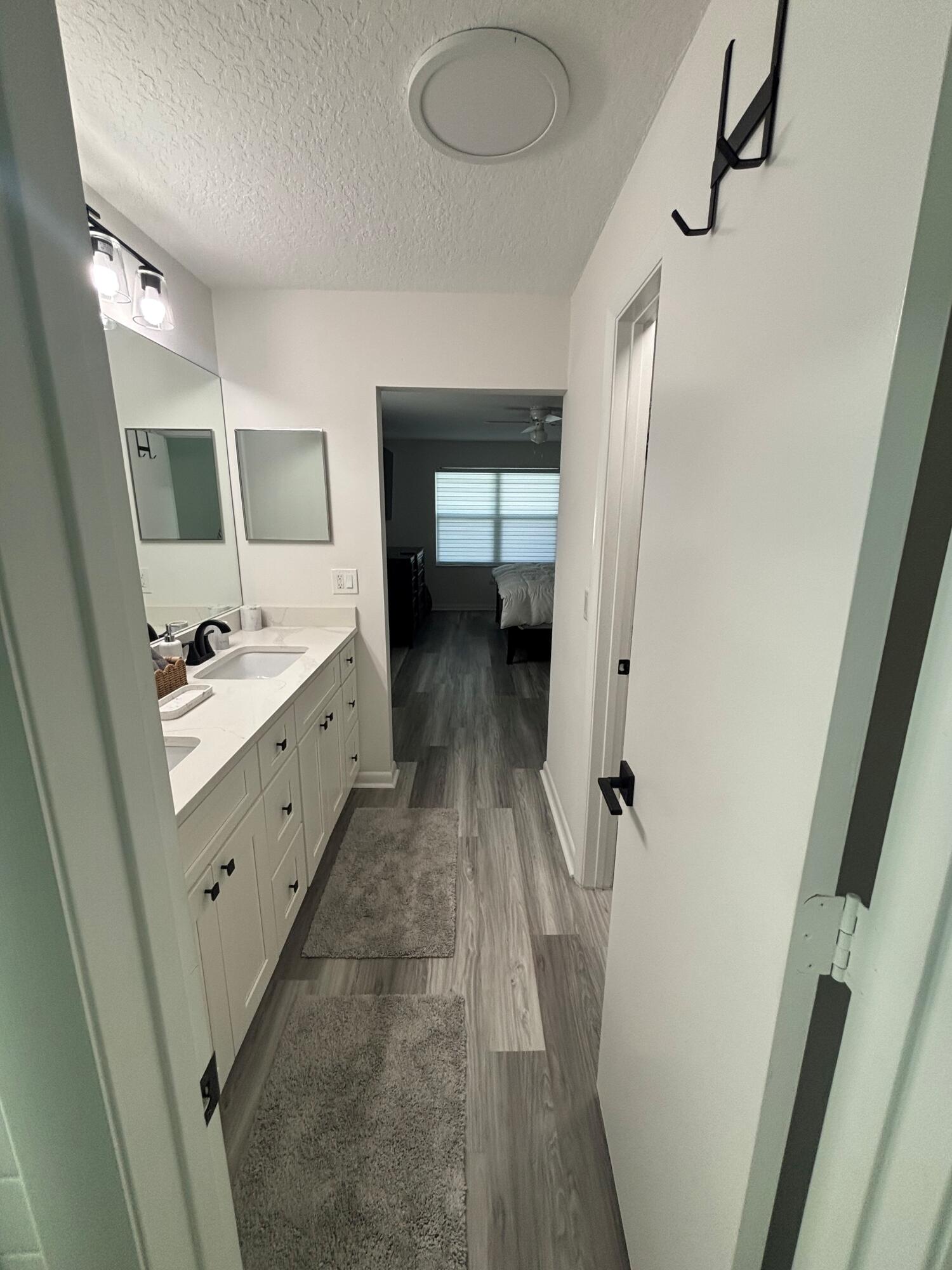 NORTH PALM BEACH VILLAGE OF - Residential Lease