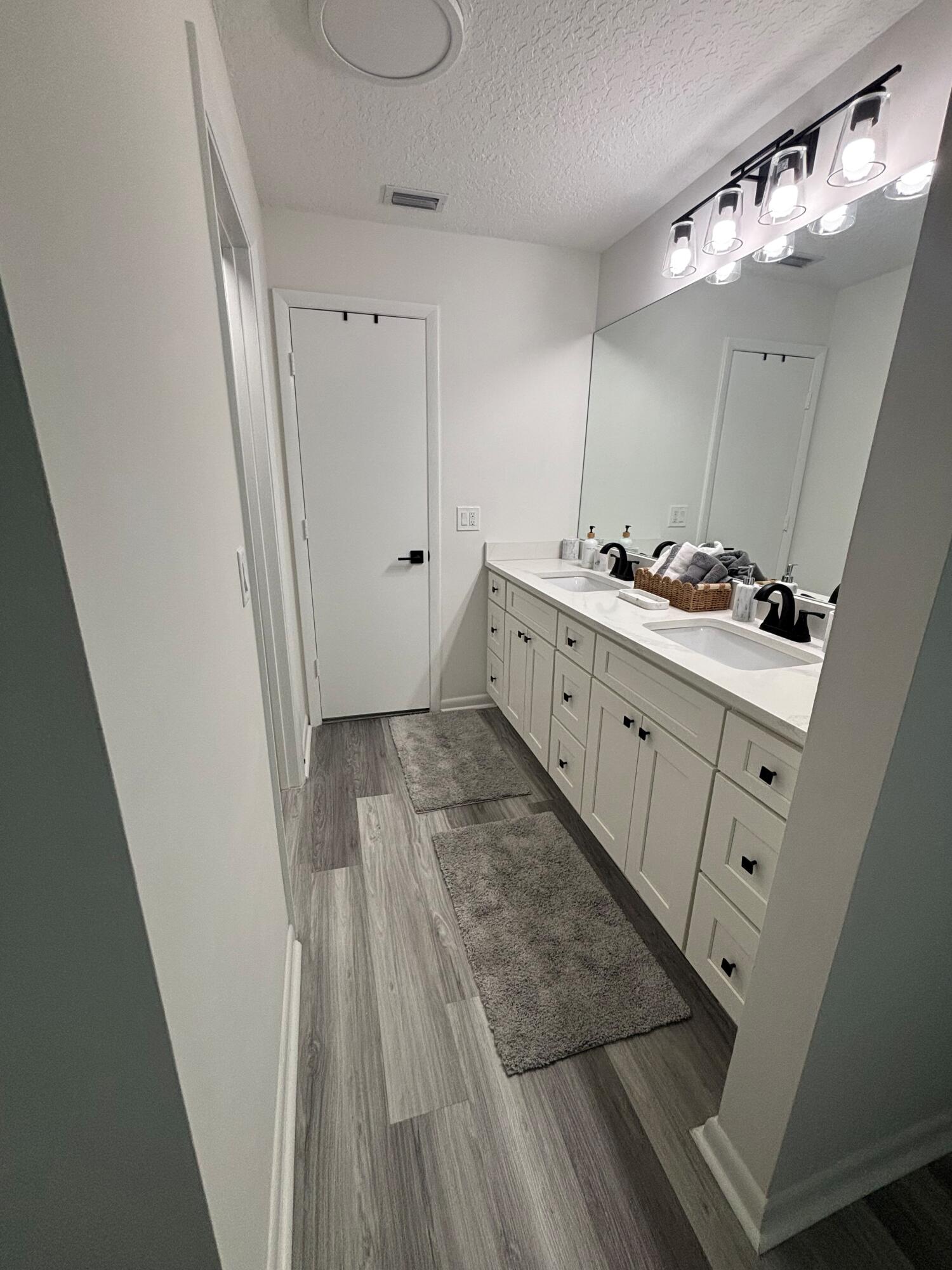 NORTH PALM BEACH VILLAGE OF - Residential Lease
