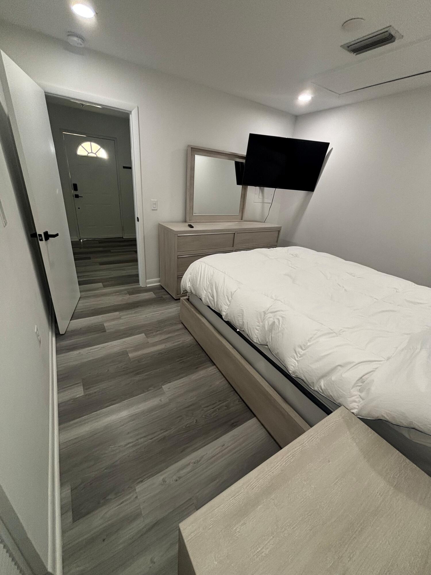 NORTH PALM BEACH VILLAGE OF - Residential Lease