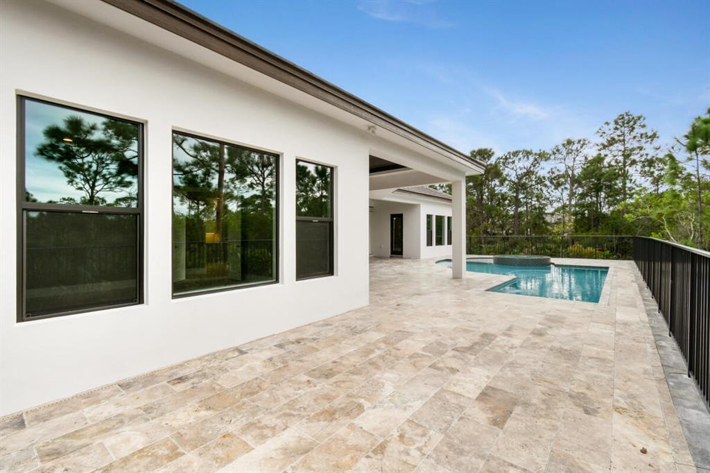 Medalist Club 01 - Residential