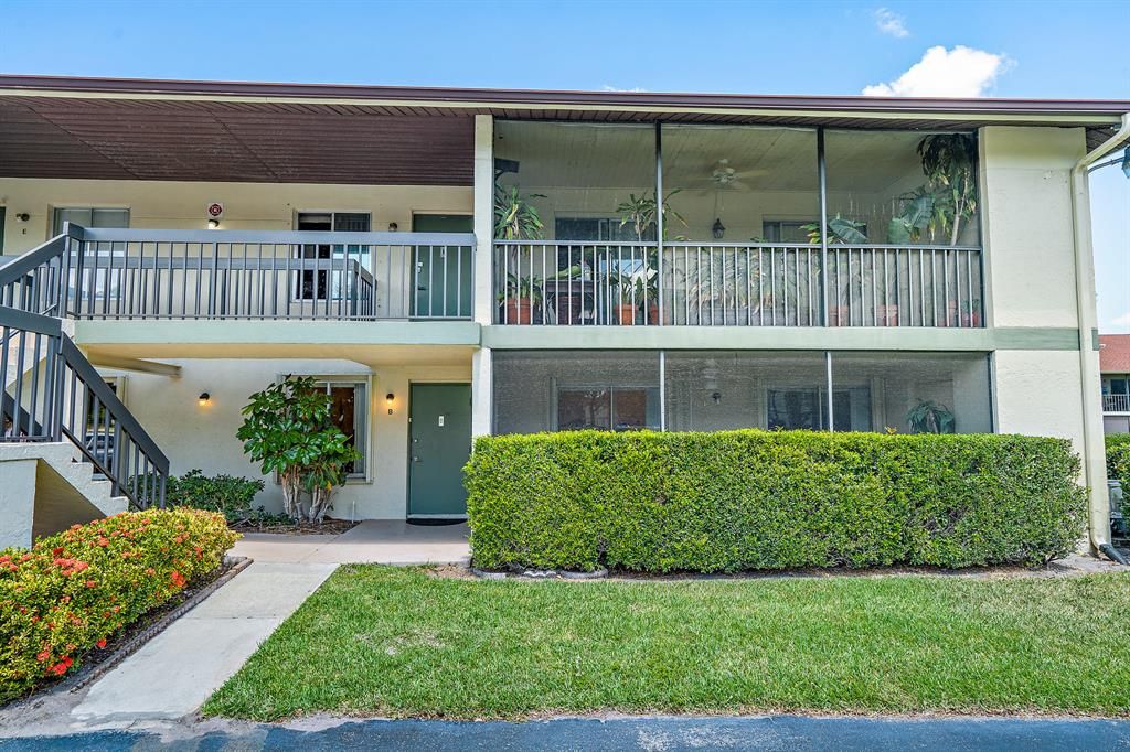 Photo of 6436 Chasewood Drive Dr #B, Jupiter, FL 33458 (MLS # R10706528)