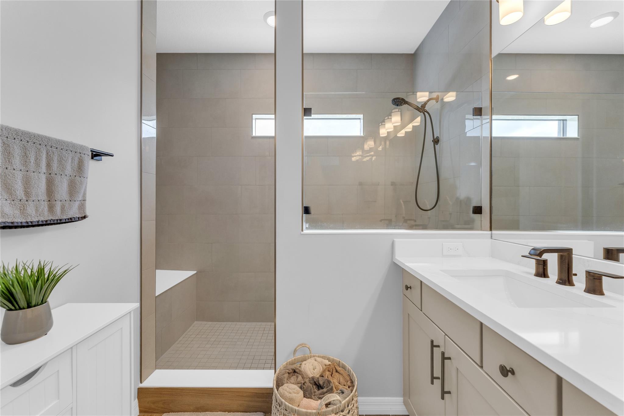 Oak Tree Prop Redev - Residential