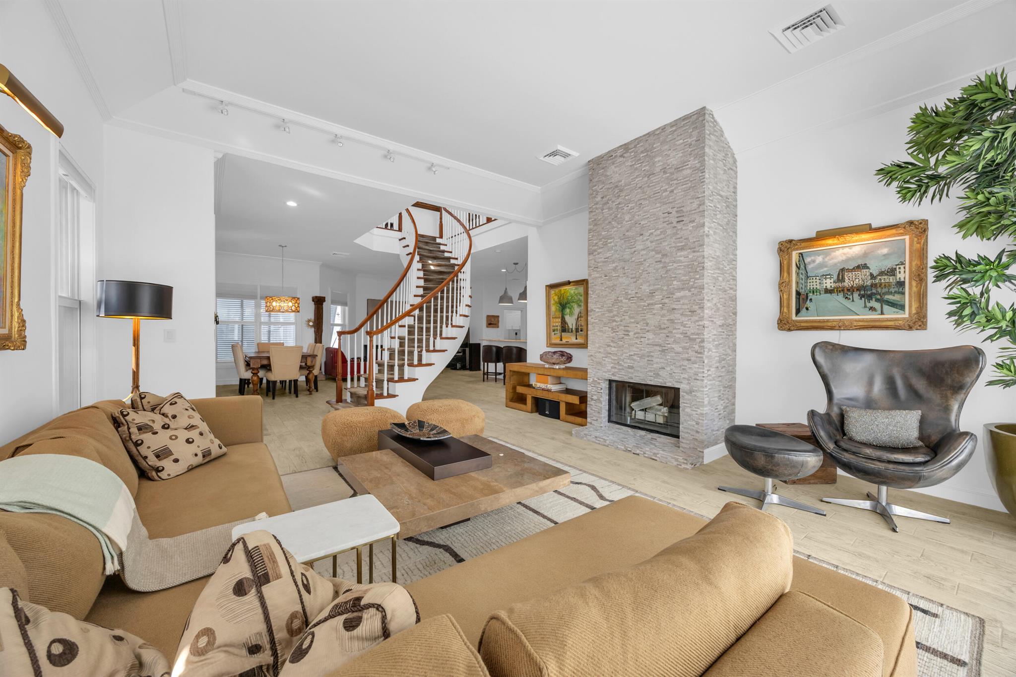 CYPRESS ISLAND - Residential