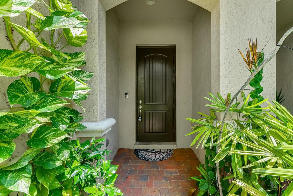 Photo of 4228 N Dixie Highway #107, Oakland Park, FL 33334 (MLS # F10524147)