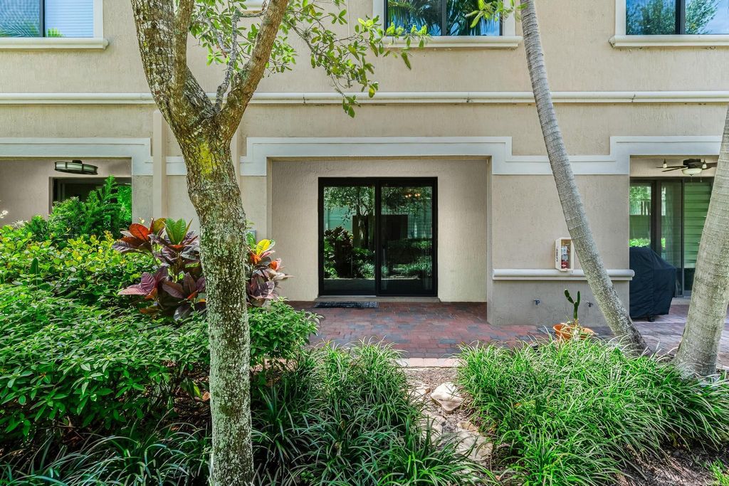 Photo of 4228 N Dixie Highway #107, Oakland Park, FL 33334 (MLS # F10524147)