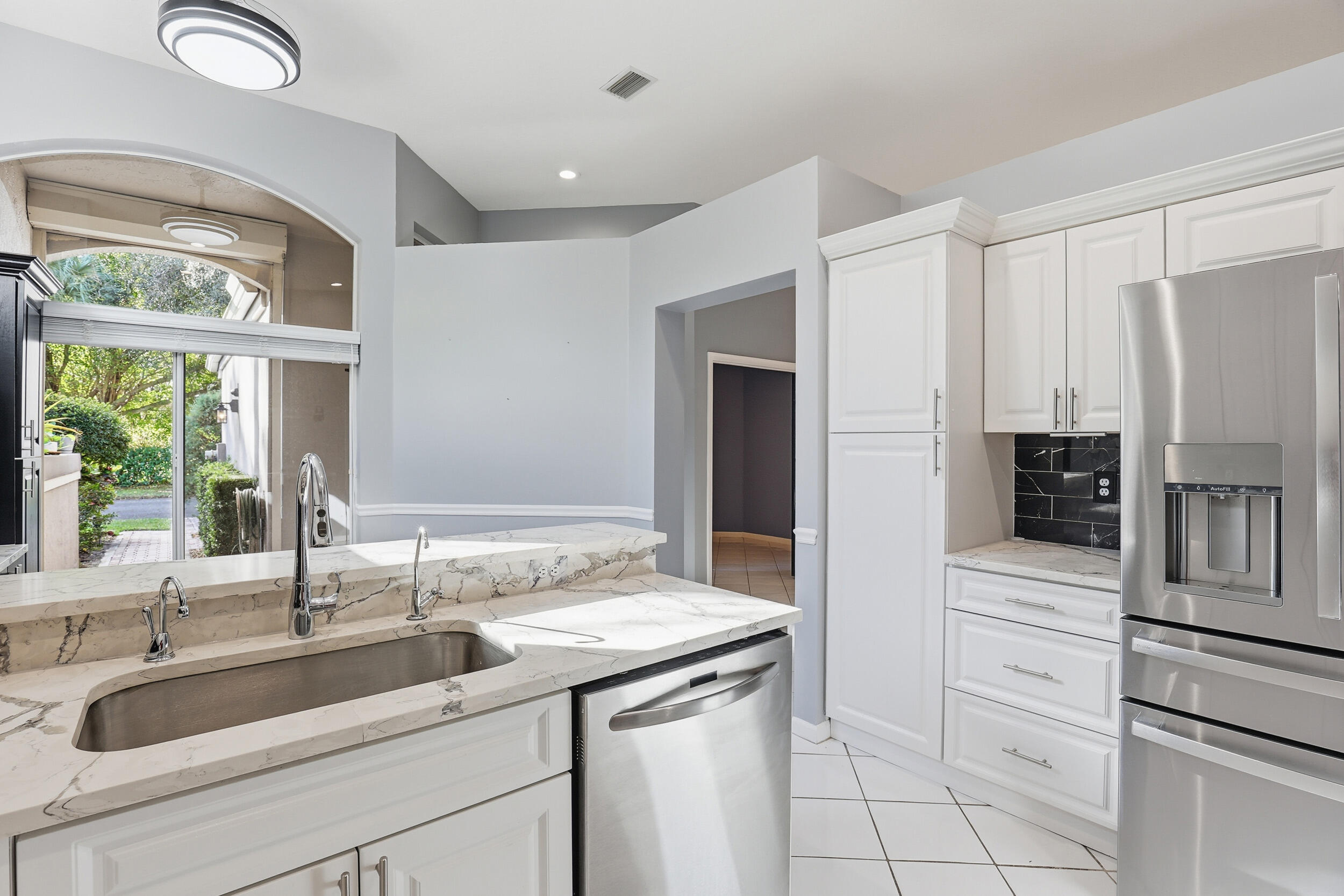 MONTEREY LAKE - Residential