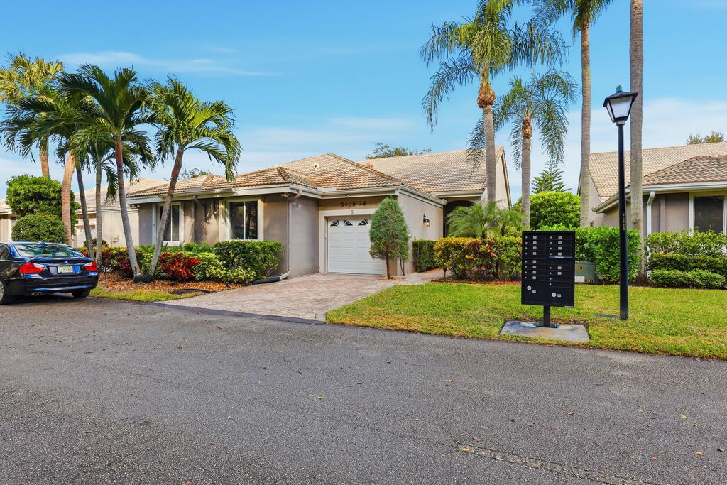 Photo of 5405 Monterey Circle #G, Delray Beach, FL 33484 (MLS # R11154073)