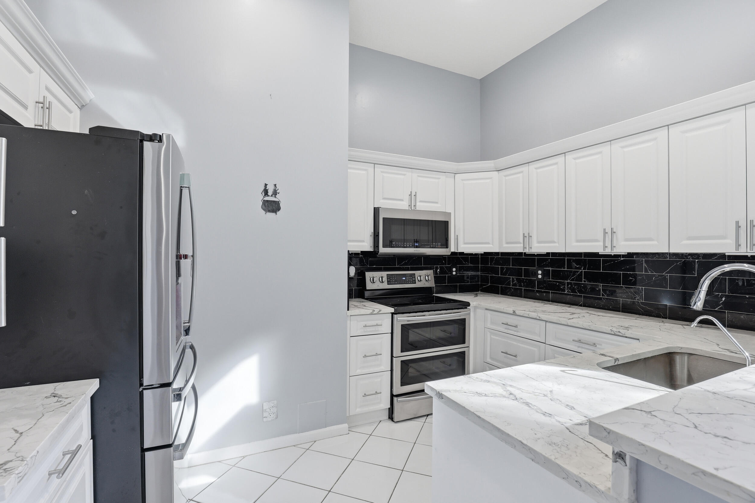 MONTEREY LAKE - Residential