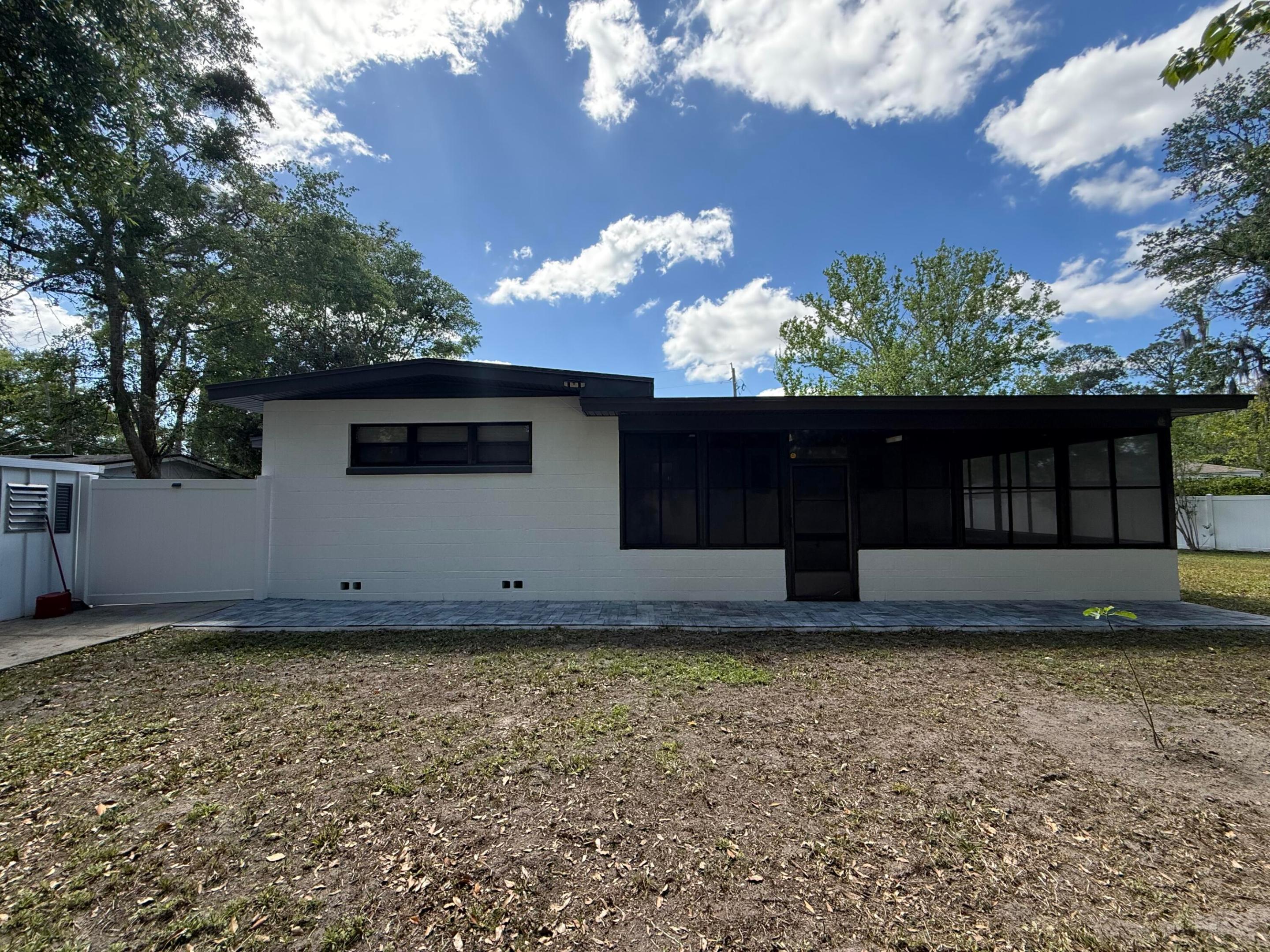 SANS SOUCI MANOR - Residential