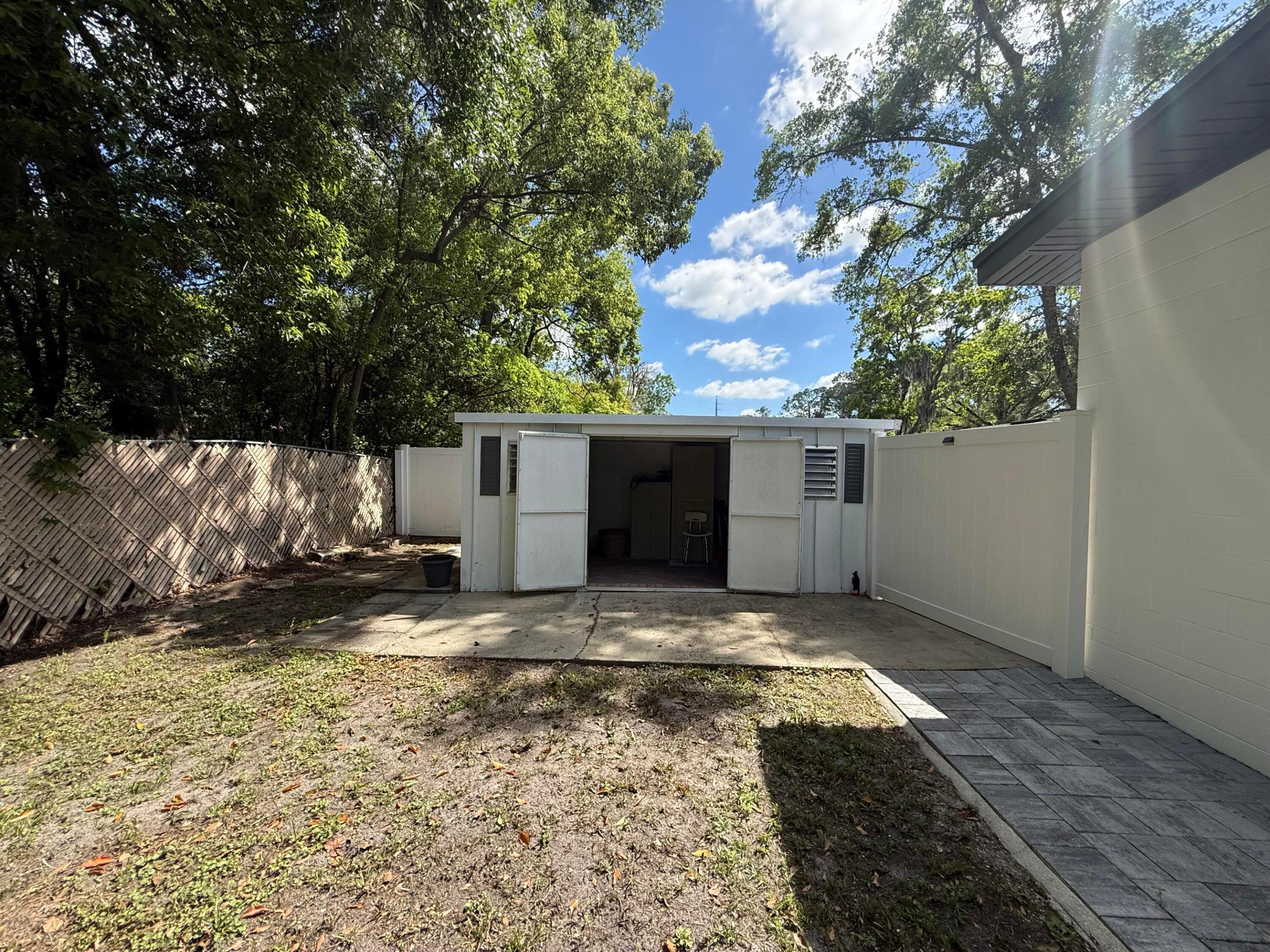 SANS SOUCI MANOR - Residential