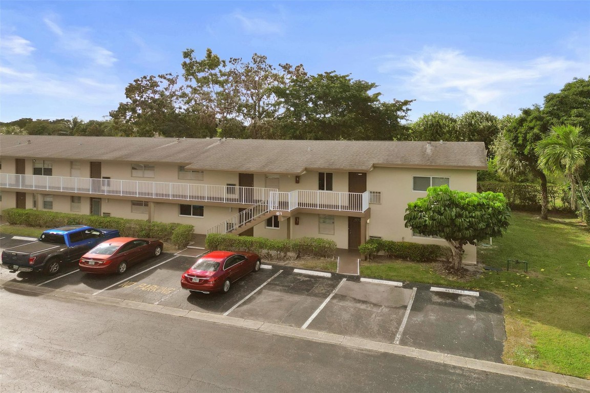 ORIOLE GARDENS II - Residential