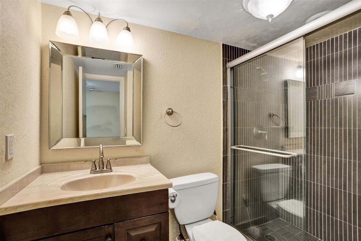 ORIOLE GARDENS II - Residential