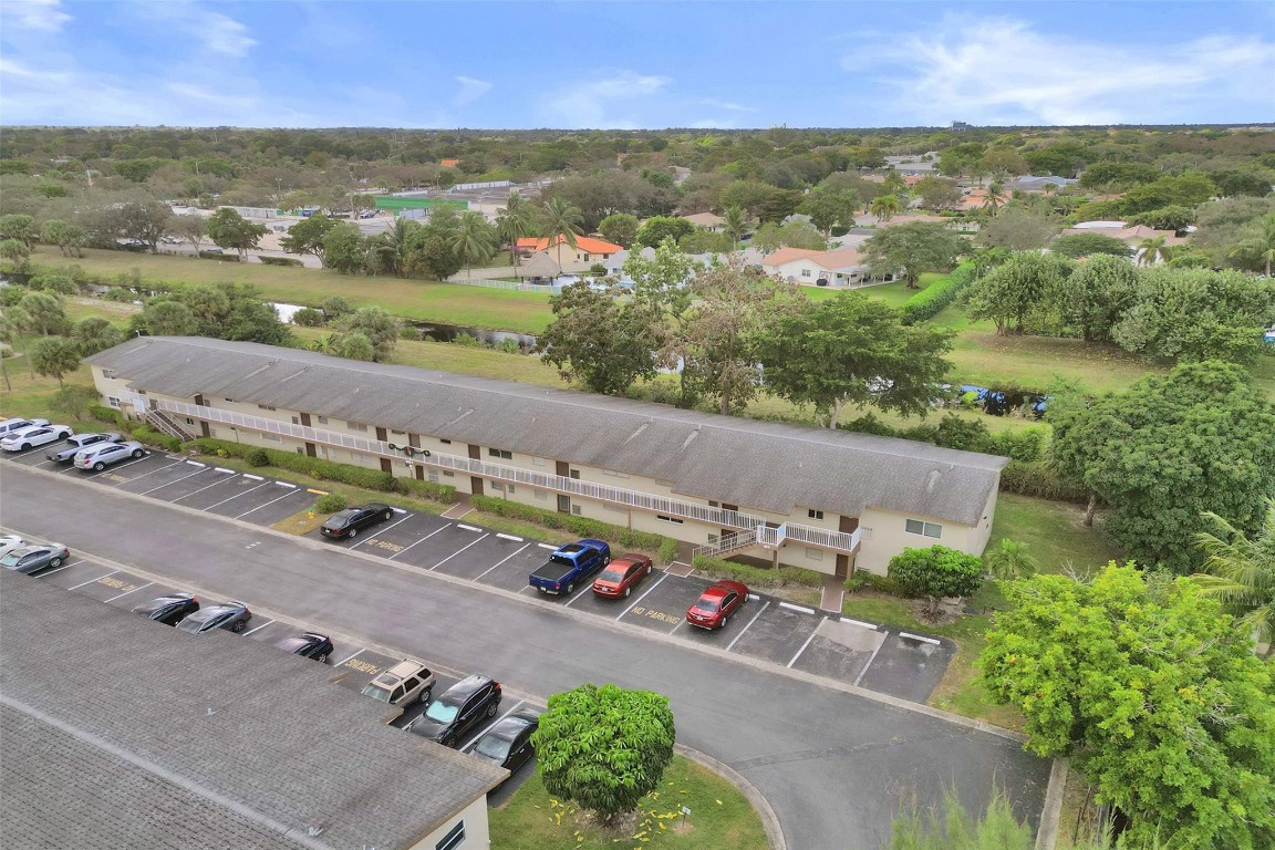 ORIOLE GARDENS II - Residential