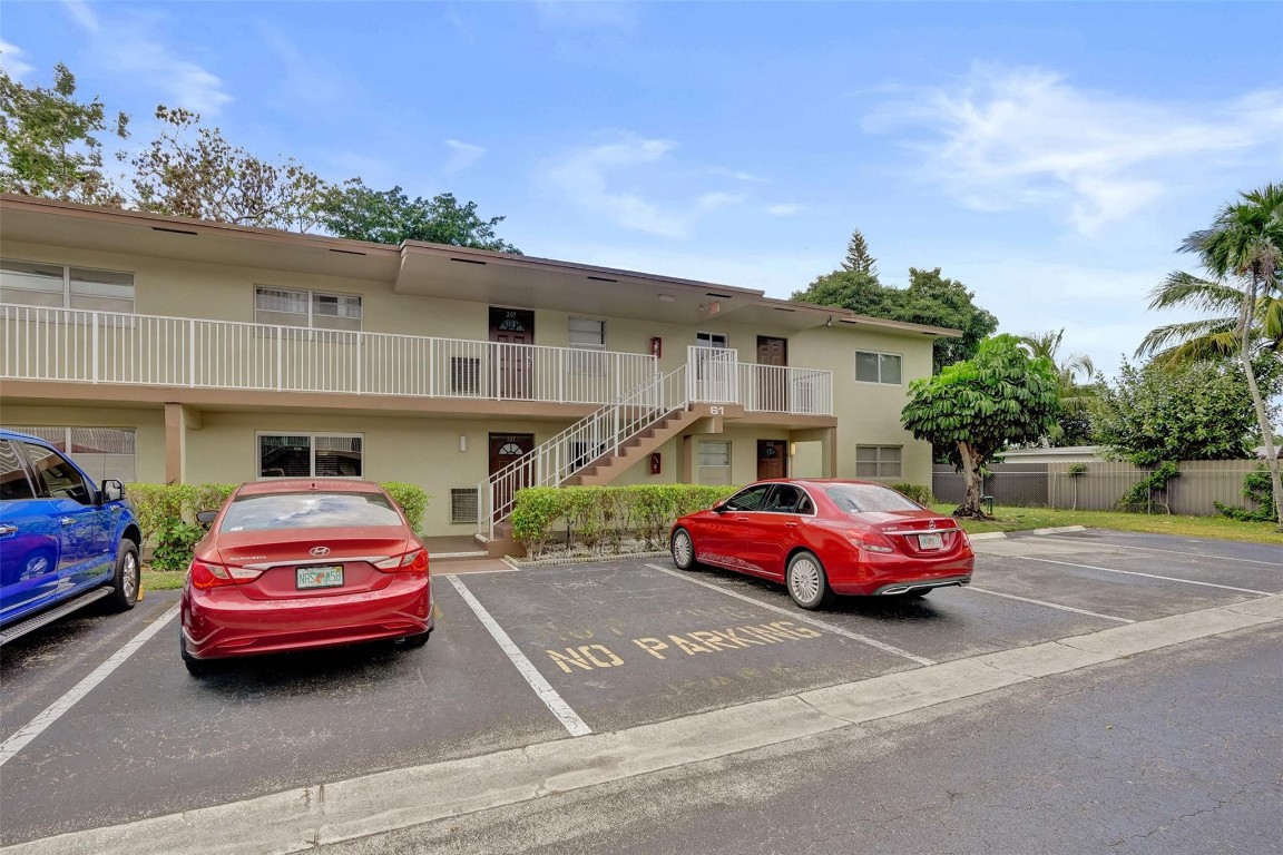 ORIOLE GARDENS II - Residential