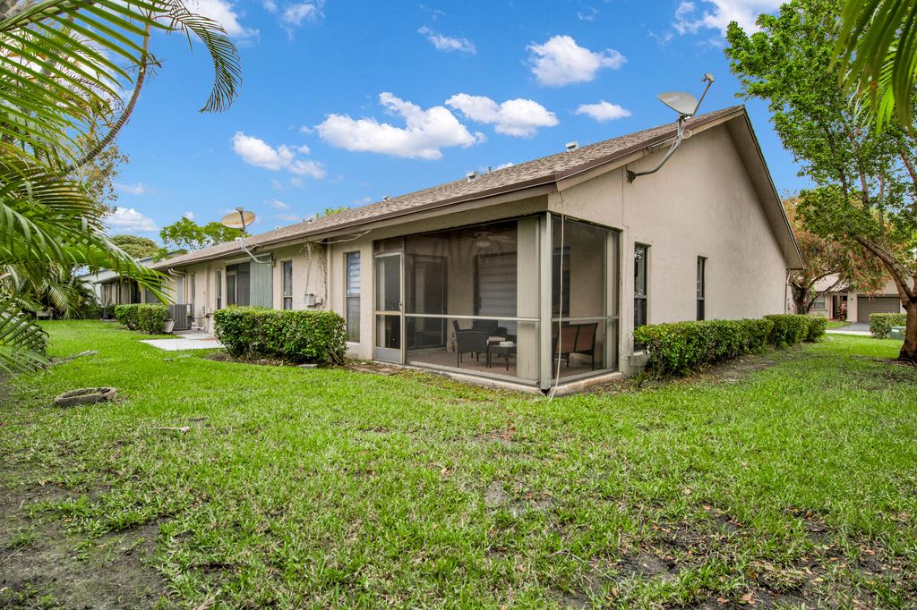 Photo of 8203 NW 100th Way, Tamarac, FL 33321 (MLS # B26014692)