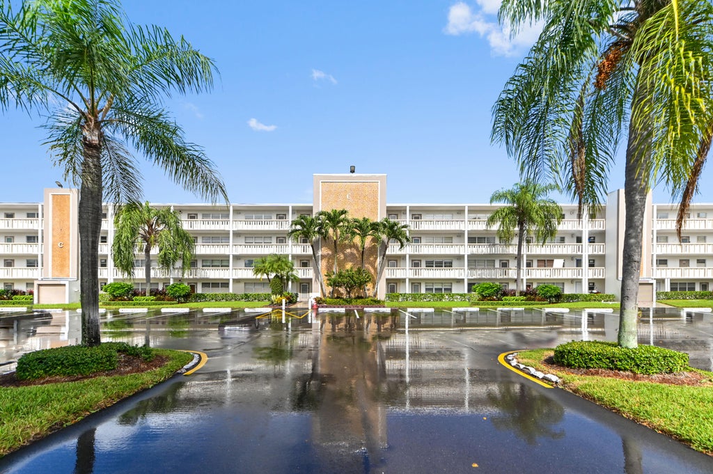 Photo of 1052 Rexford C, Boca Raton, FL 33434 (MLS # B26094049)