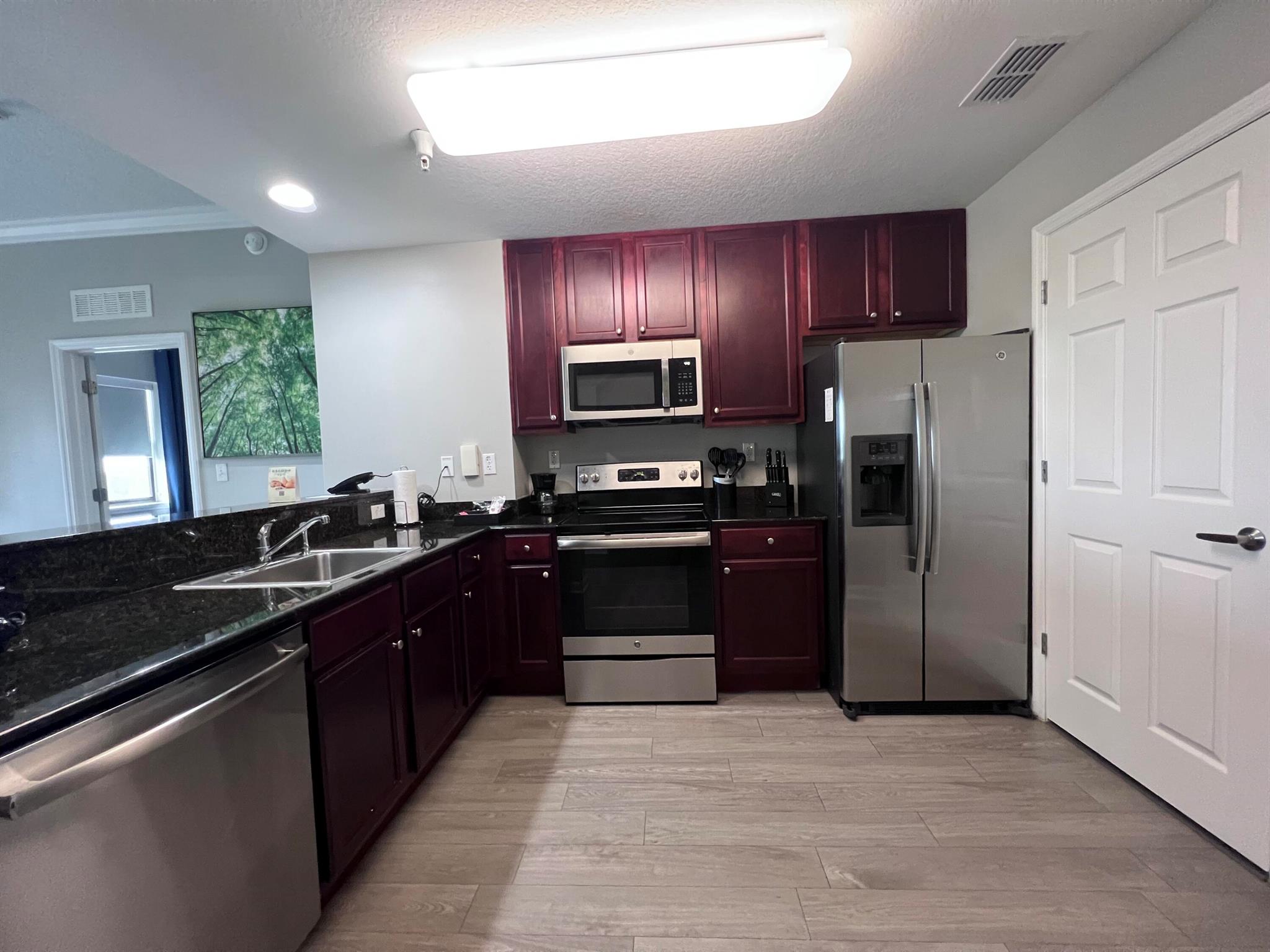 14501 Grove Resort Avenue 1617