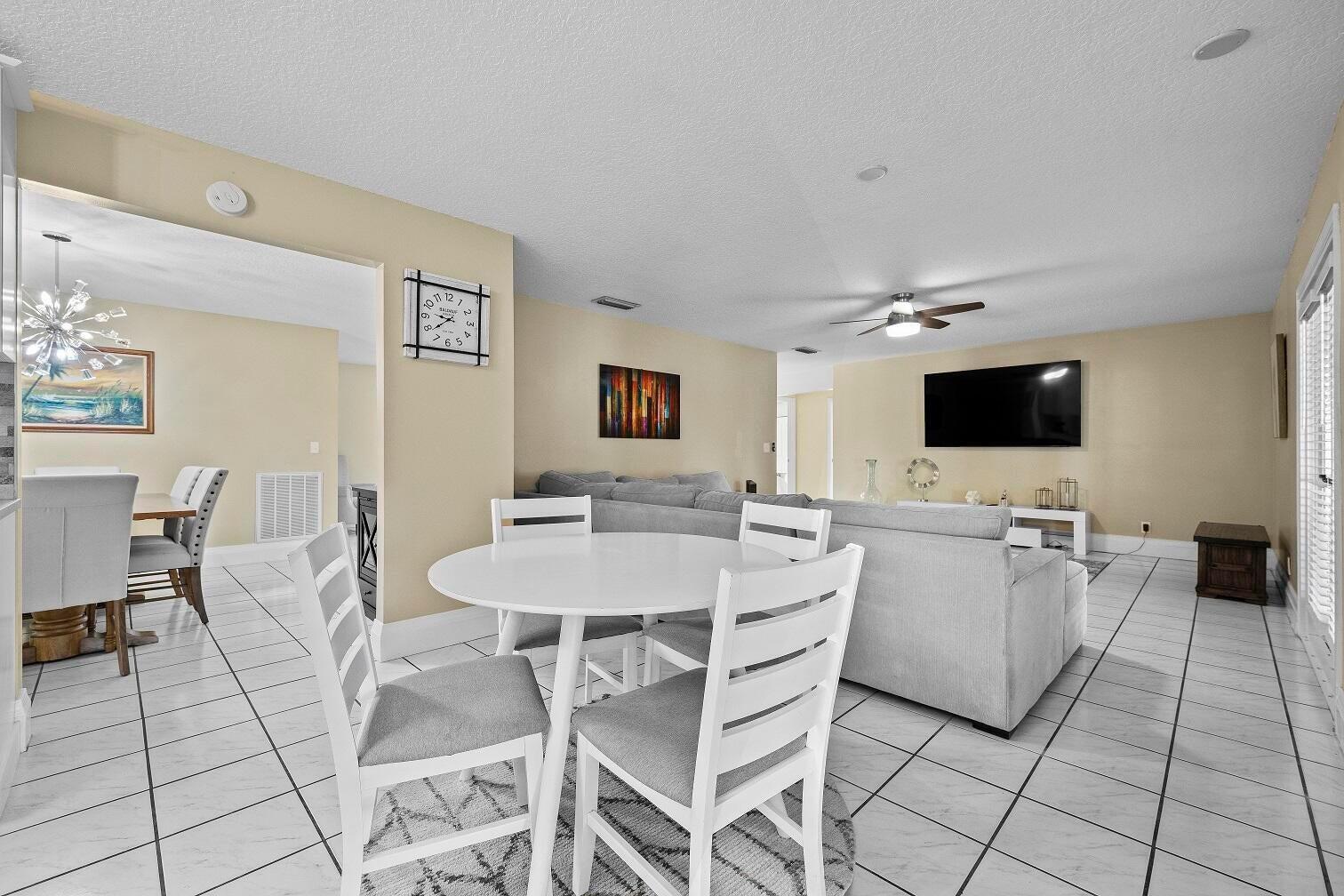 Properties 13724 Lilac Place