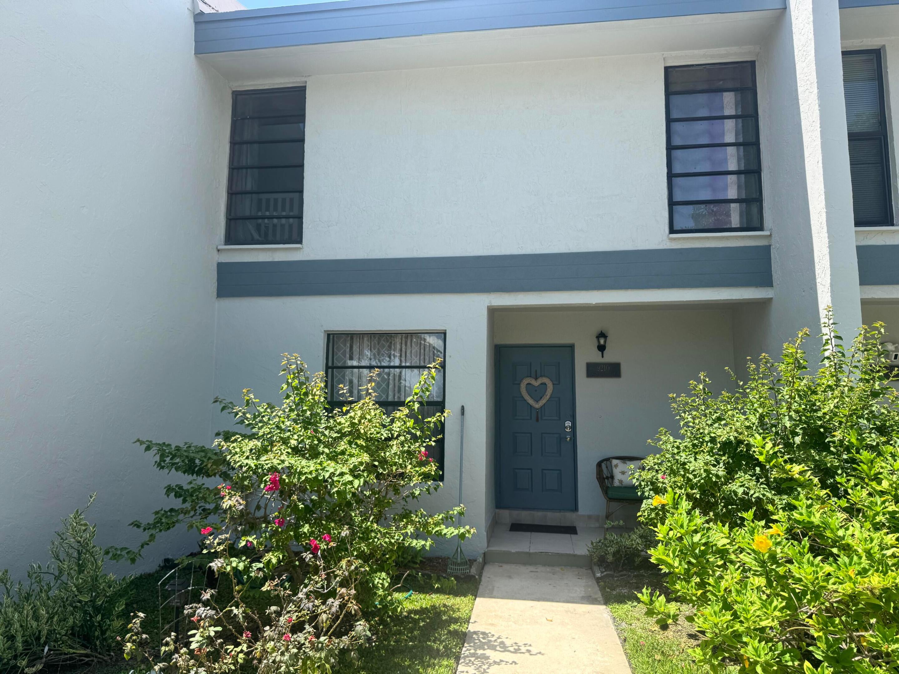 9210 NW 14TH Street 273, Pembroke Pines FL 33024