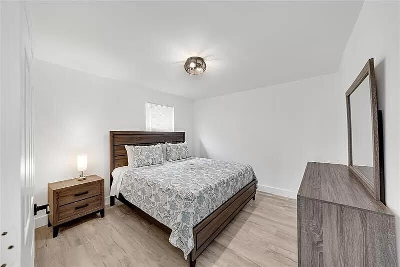 CLOWS - Residential Income