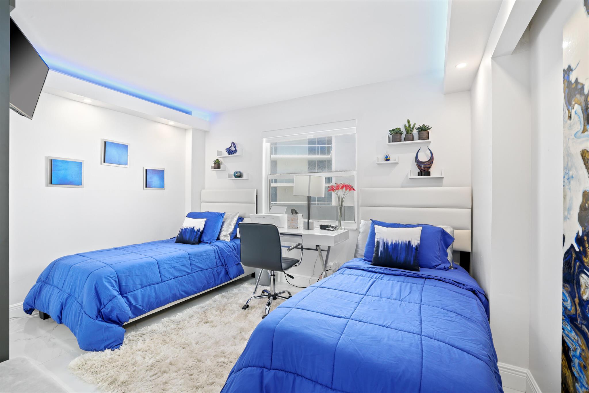 HORIZON EAST CONDO - Residential Lease