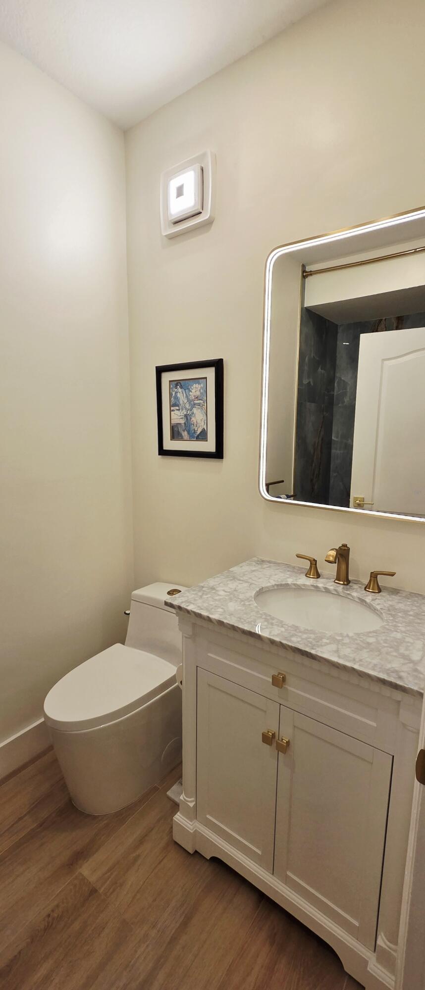 COURTYARDS THREE CONDO - Residential