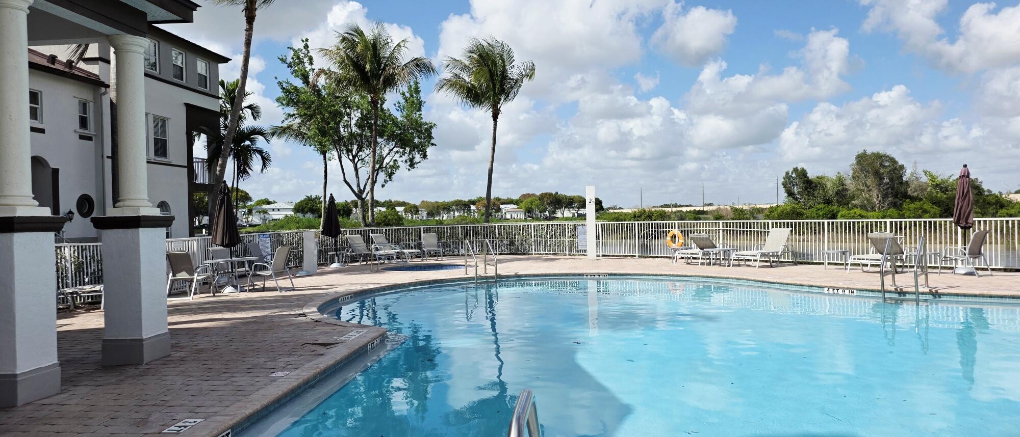 COURTYARDS THREE CONDO - Residential