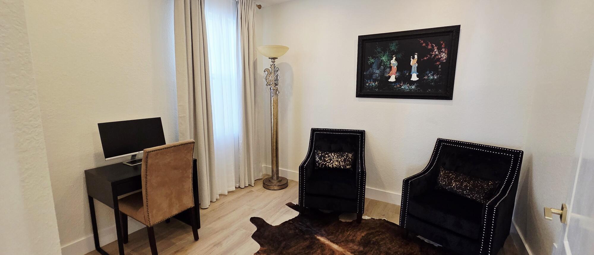 COURTYARDS THREE CONDO - Residential