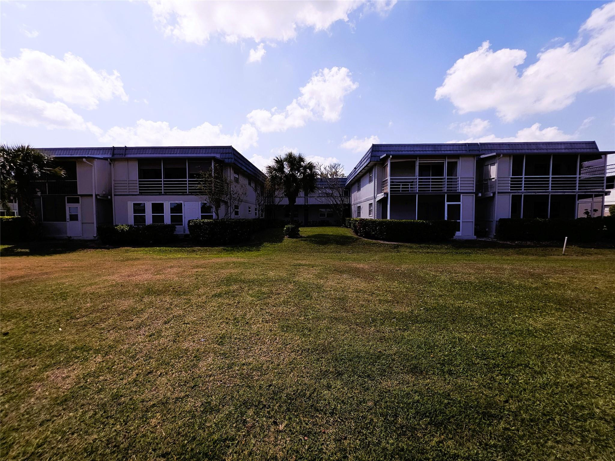 KINGS POINT TUSCANY CONDOS - Residential