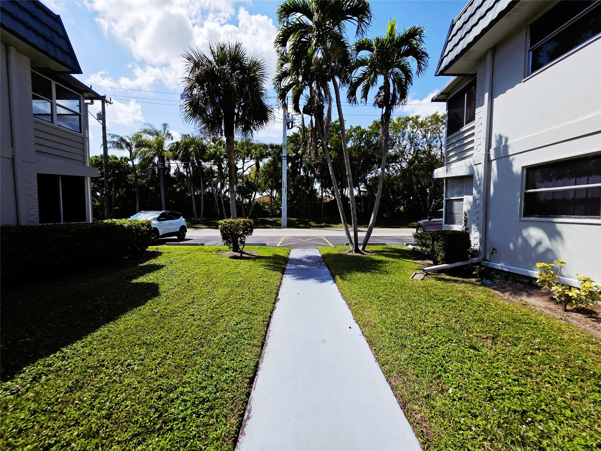 KINGS POINT TUSCANY CONDOS - Residential