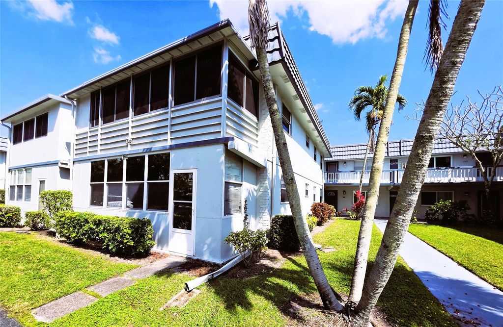 Photo of 216 Tuscany #D, Delray Beach, FL 33446 (MLS # B26027343)