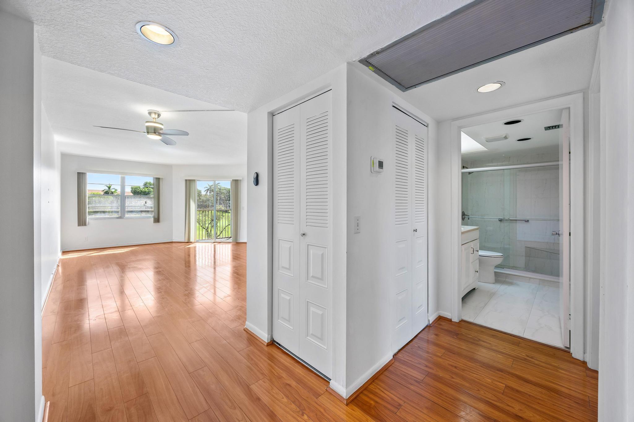 701 SW 128th Ave 302F, Pembroke Pines, FL, 33027/$169,900 1 701 SW 128th Ave 302F