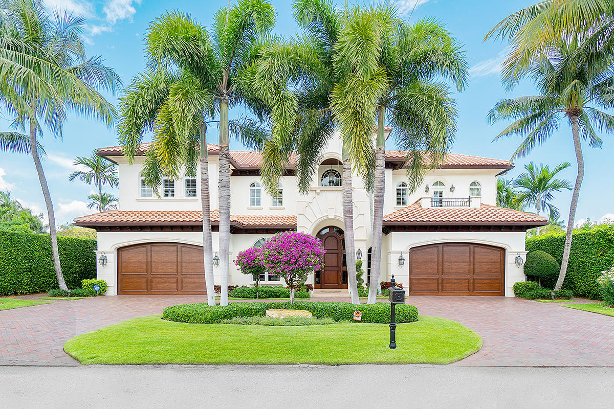 ROYAL PALM YACHT & COUNTRY CLUB - Residential