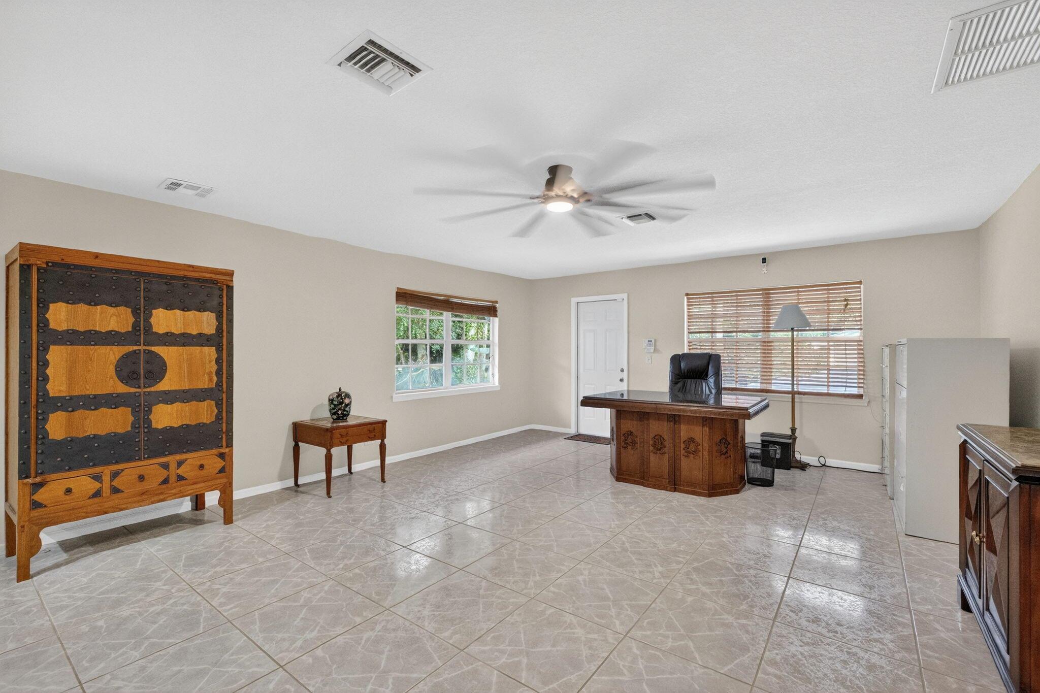 PALM BEACH FARMS - Residential