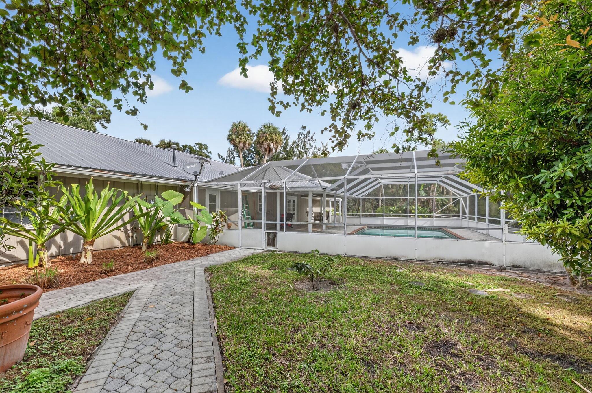 PALM BEACH FARMS - Residential