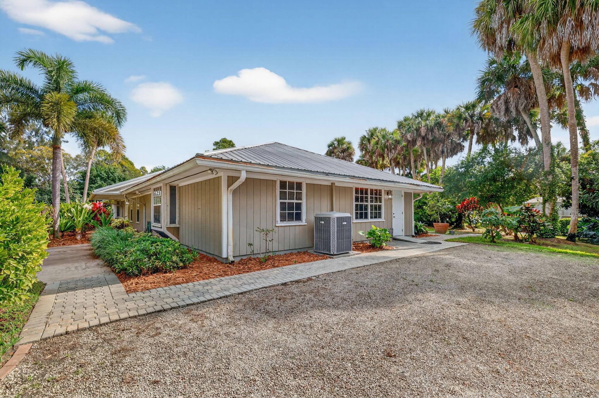 PALM BEACH FARMS - Residential