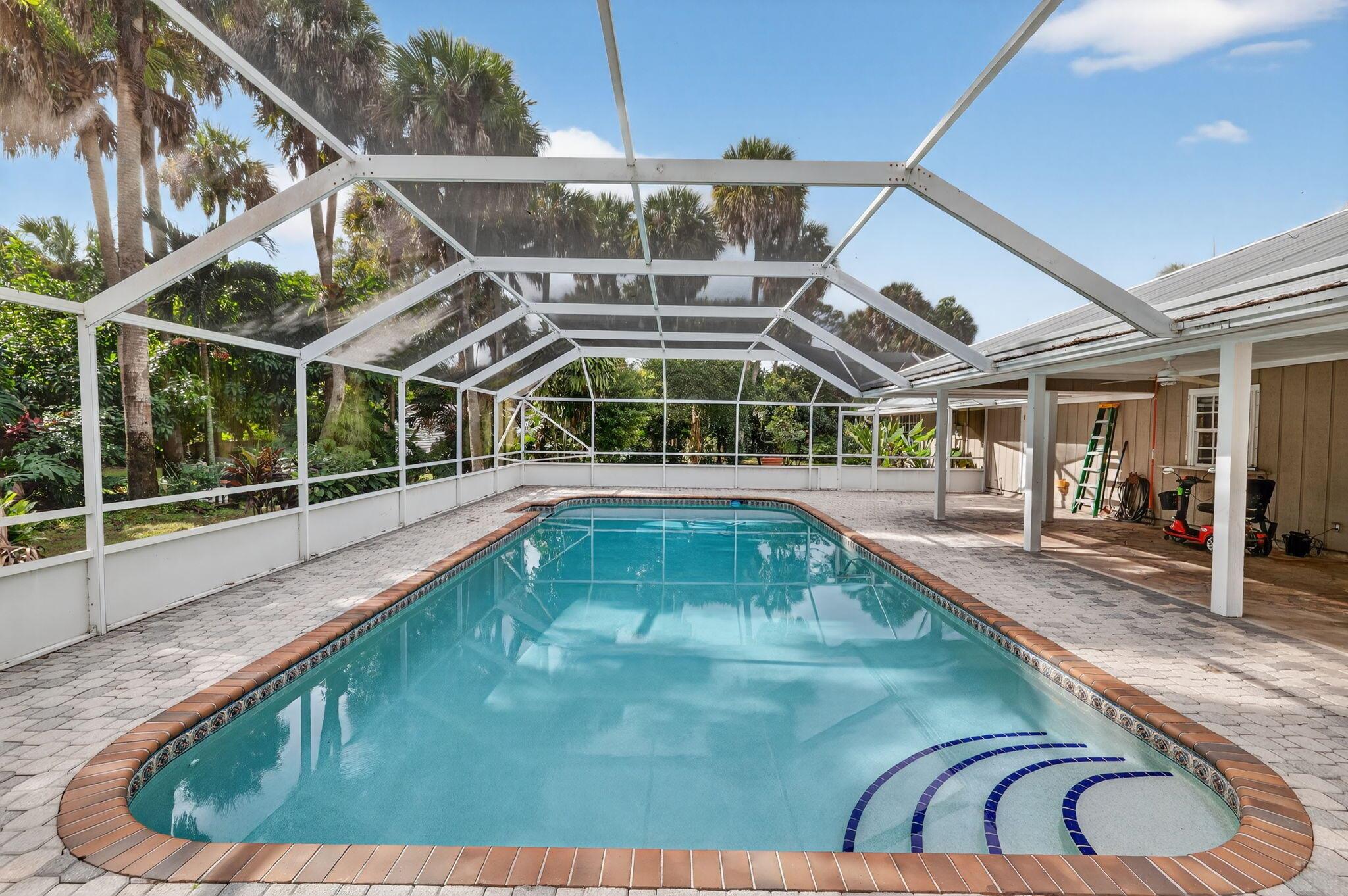 PALM BEACH FARMS - Residential